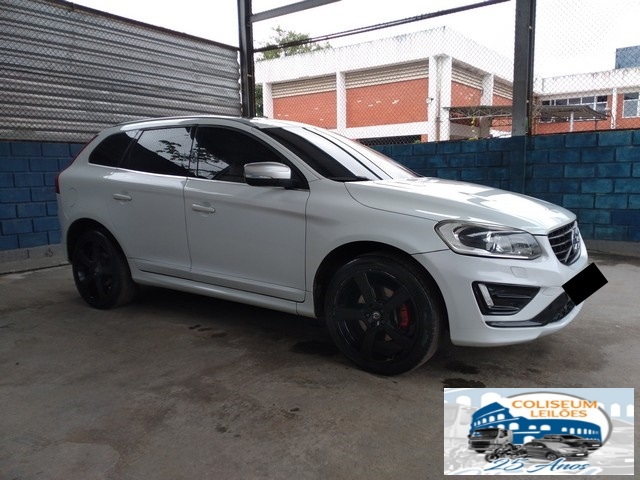 VOLVO XC60 2.0T5 R-DES 2015
